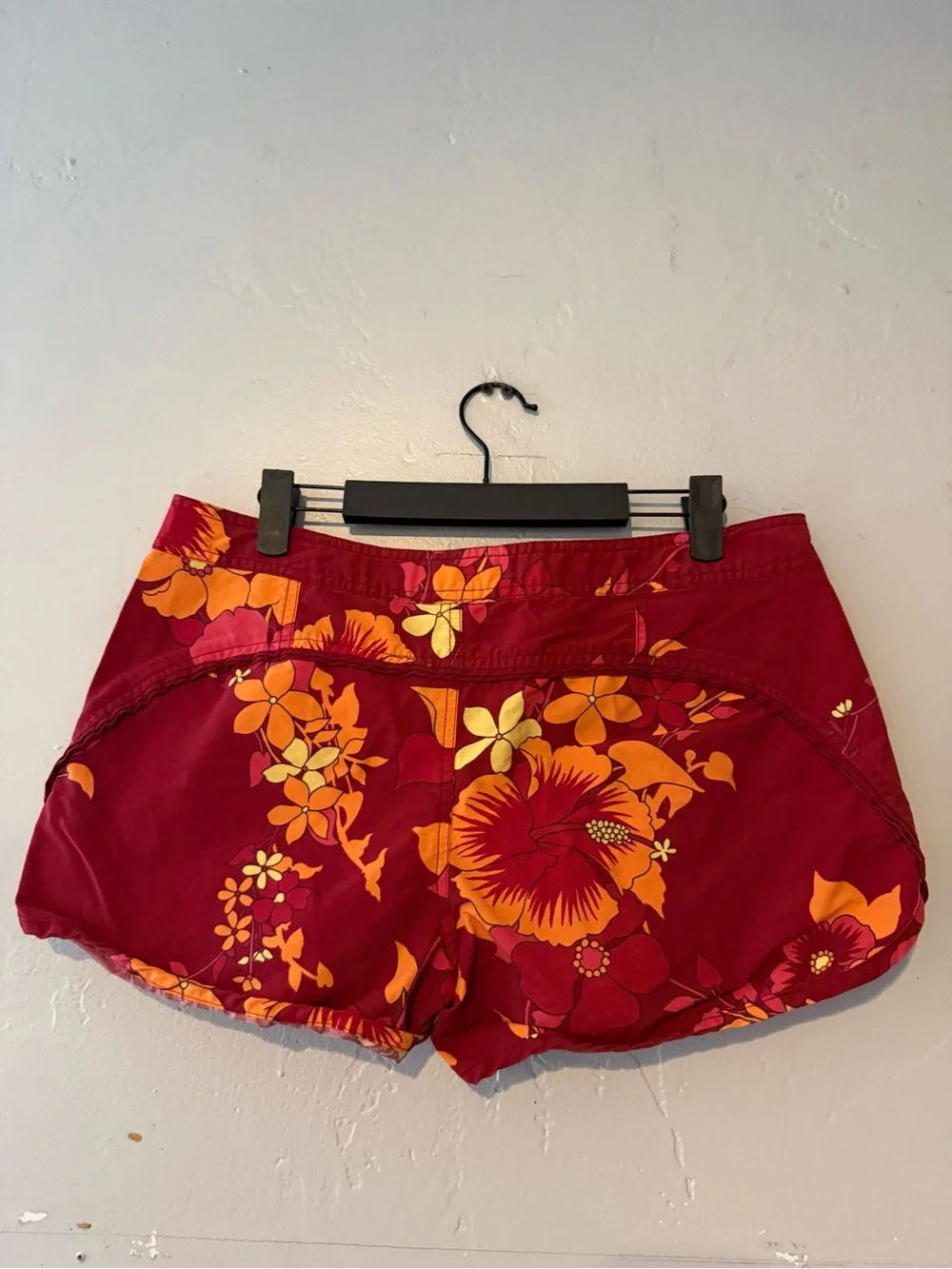 VTG Old Navy Red Floral Drawstring Beach Shorts